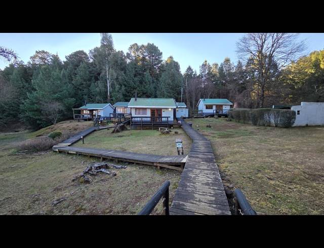 36,000M² LODGE FOR SALE IN UNDERBERG